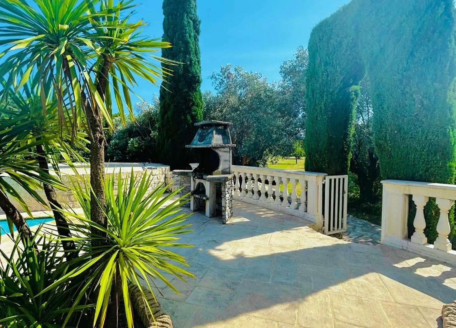 Villa Rosario Piscine Jacuzzi Sauna Spa Petanque Chateauneuf-du-Rhone Holiday home