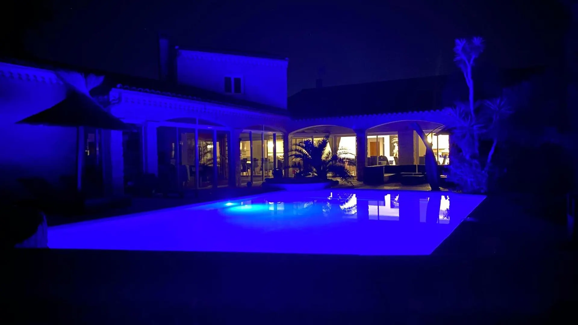 Villa Rosario Piscine Jacuzzi Sauna Spa Petanque Chateauneuf-du-Rhone